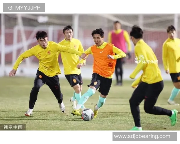 一方队迎战北控队全力争胜期待精彩对决展现足球魅力与团队精神